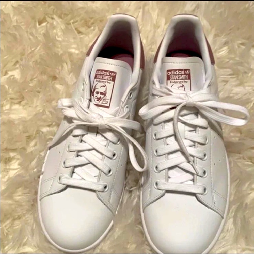 Adidas Stan Smith lace up shoes size 8 women’s sneakers